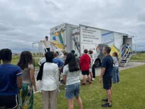 Événement de Compétence Ontario avec des camions